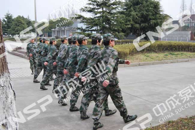 中成泵業(yè)新員工2013年軍訓